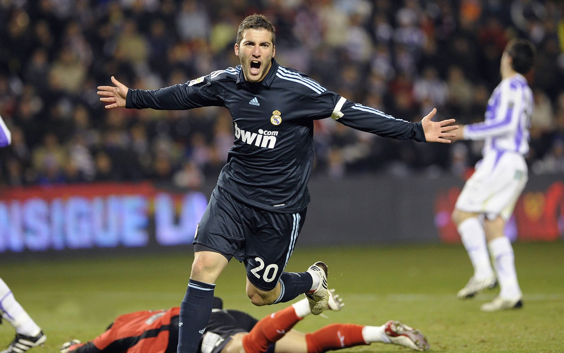 历史最佳阵容如何评选?谁能入选?,美媒评历史最佳阵容