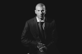 乐鱼全站-战术调整成功，球队迎来关键突破！，球队战术打法